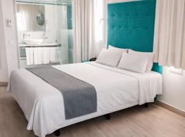Hotel Clopy Rocamar，位于贝尼多姆的酒店