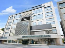 Super Townhouse Vanasthalipuram Formerly Hotel Surabhi，位于海得拉巴的酒店