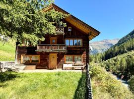 Haus Freistabl - Uriges Bauernhaus für 6 Personen mit Sauna & Bergblick im Ötztal，位于索尔登的酒店