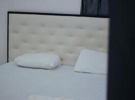 JJD Grand Hotel，位于Rubuchi的酒店