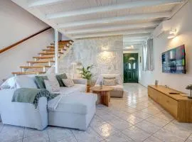 Ionelia Seaview apartment 1