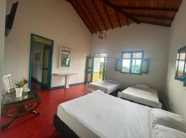 HOTEL CAMPESTRE TRADICIÓN C DEL Quindío，位于金巴亚的酒店