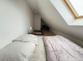 Ruhiges modernes Zimmer Perfekt für Reisende，位于埃尔姆斯霍恩的酒店