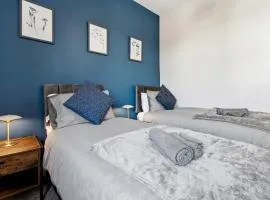 Contractors - Family - Relocators - Sleeps 6