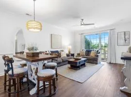 Relaxing Haven Retreat 2 Bedroom Condo with Golf Course Views