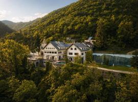 Angelats Hotel - A Signature Boutique Hotel & Restaurant，位于里贝斯的弗里瑟的酒店