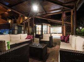 Hotel Pineta，位于法纳诺的酒店