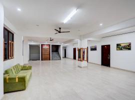 Hotel O Shubharambh Inn，位于Chinhat的酒店
