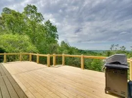 Group Getaway Near Dale Hollow Lake w/ Hot Tub
