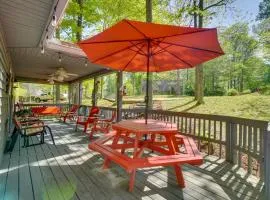 Dale Hollow Hideaway! Cabin w/ Hot Tub
