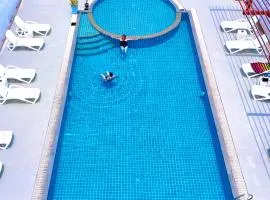 Blue Skyline Hotel