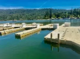 Wishon Cabin - Boat Slip - BBQ, Sleeps 14, Dogs Ok