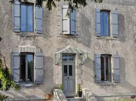 Chambres d'hôtes "Le Petit Cardinal" - proche PuyduFou