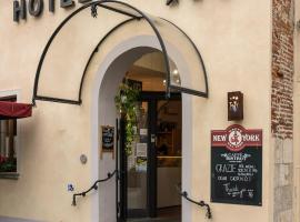 Hotel Verdi Pisa，位于比萨的酒店