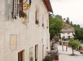 Boutiquehotel Weißes Rössl Lichtenberg von 1480，位于Montechiaro的酒店