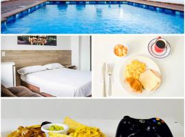 Hotel Elimar，位于吉拉尔多特的酒店
