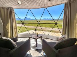 Chief Mountain Cabins，位于Carway的酒店