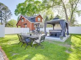 Hot Tub, Grill & Games! Family Getaway in St Louis