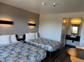 Hotel B5 Watsonville，位于沃森维尔的酒店