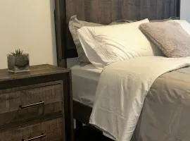 Private Chilliwack Condo 2Bdrm 2Bath Sleeps6 Close to District 1881