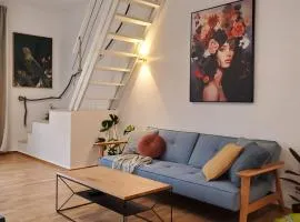 Außergewöhnliche familien- und hundefreundliche Maisonette-Wohnung im historischen Jagdschlössl - KEINE MONTEURE