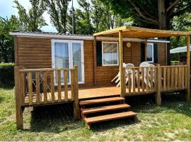 Mobil Home Confort 4 Places，位于比歇姆的酒店