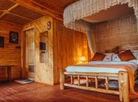 Bunyonyi Luxury Resort