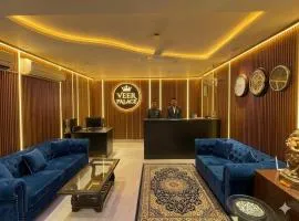 HOTEL VEER PALACE By GREYSKY NEAR AIIMS DELHI