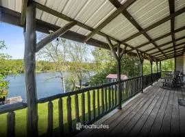 Lake-Side Log Cabin close to Ark Encounter