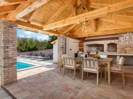 Lux pool Villa Zen - located in peaceful village near Rijeka and Opatija