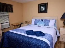 Pleasant Days Lodging Scallop room
