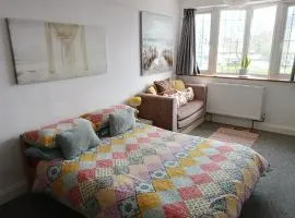 Guest suite 50m from the beach