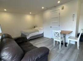 Hotel Mini Inc