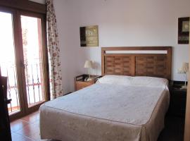 Hotel-Apartamento Carolina y Vanessa，位于圣何塞的酒店