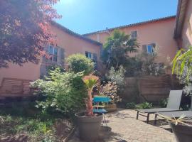 La Chamade en Beaujolais，位于昂斯的酒店