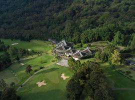 巴厘岛汉达拉高尔夫度假村，位于贝都古的酒店