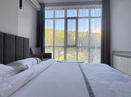 Green Hill Hotel，位于阿拉木图的酒店