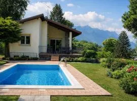 Detached Villa in Brezzo di Bedero