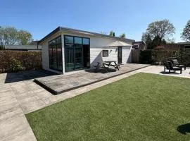 Knus chalet Heidebloem Recreational purposes only