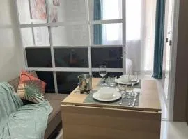 Dagos condo Primeworld with balcony and pool view