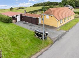 Cozy Home In Nykøbing M With Wifi，位于Tæbring的酒店