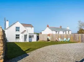 Curlew Cottage Cubert with glimpses of the sea