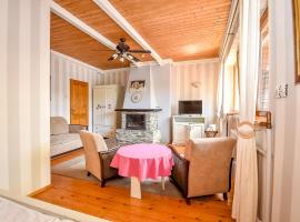 Villa Cynamon Jacuzzi & Sauna，位于维斯瓦的酒店