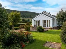 2 Bed in Abergavenny oc-bn014