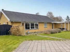 Awesome Home In Faaborg With Wifi
