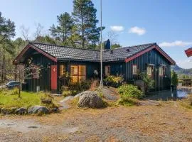 2 Bedroom Gorgeous Home In Øydegard