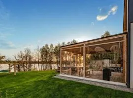 Beach Front Home In Ostrowite With Wifi
