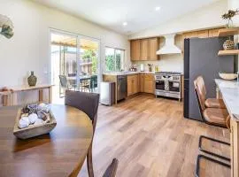 Riverside Courtside Oasis with Pool Access