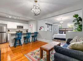 Historic Downtown Marble Falls- 2 Suite Combo 13