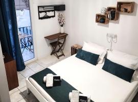 Kato Yialos Paros，位于帕罗奇亚的酒店